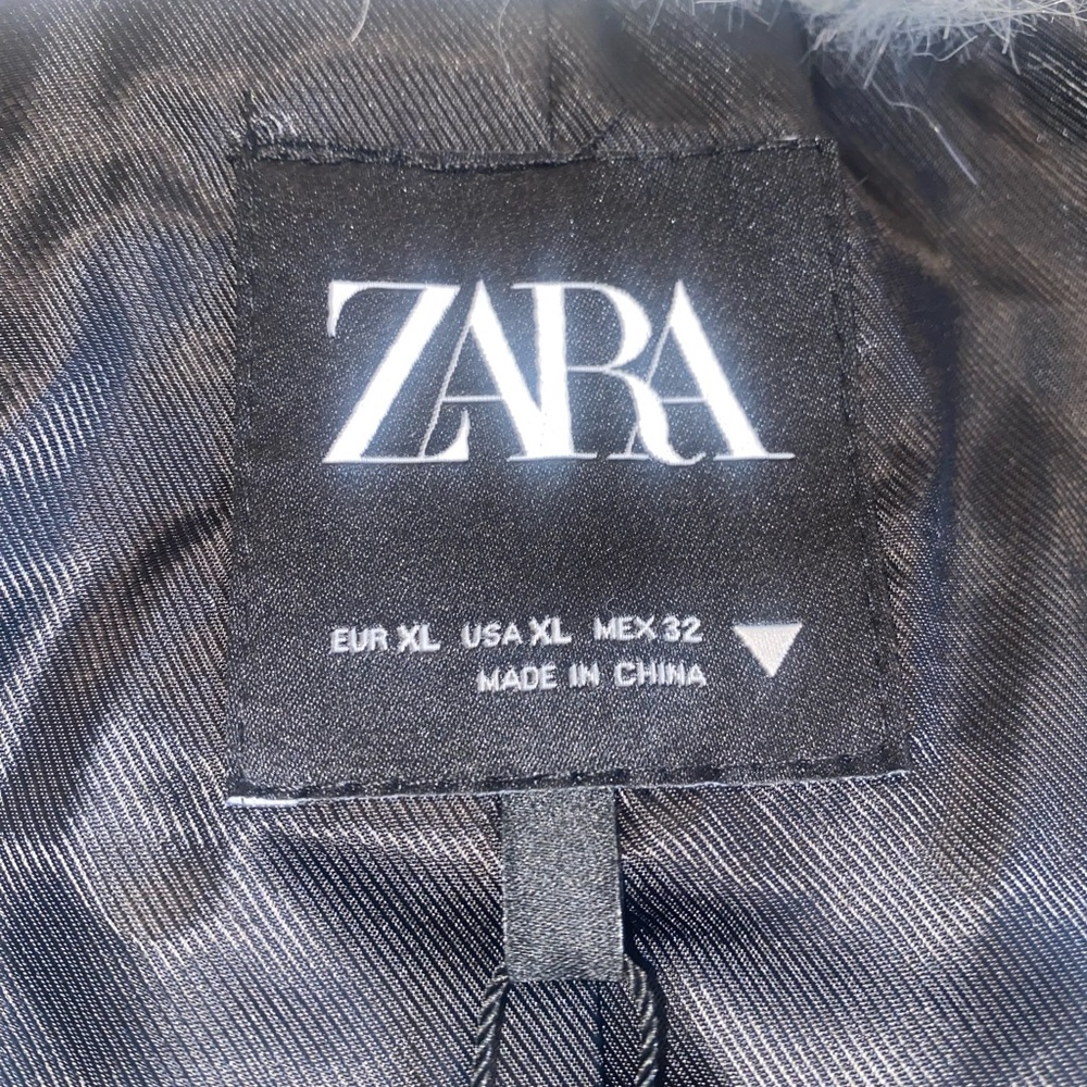 Zara White and Black Faux Fur Coat - Picture 7 of 9